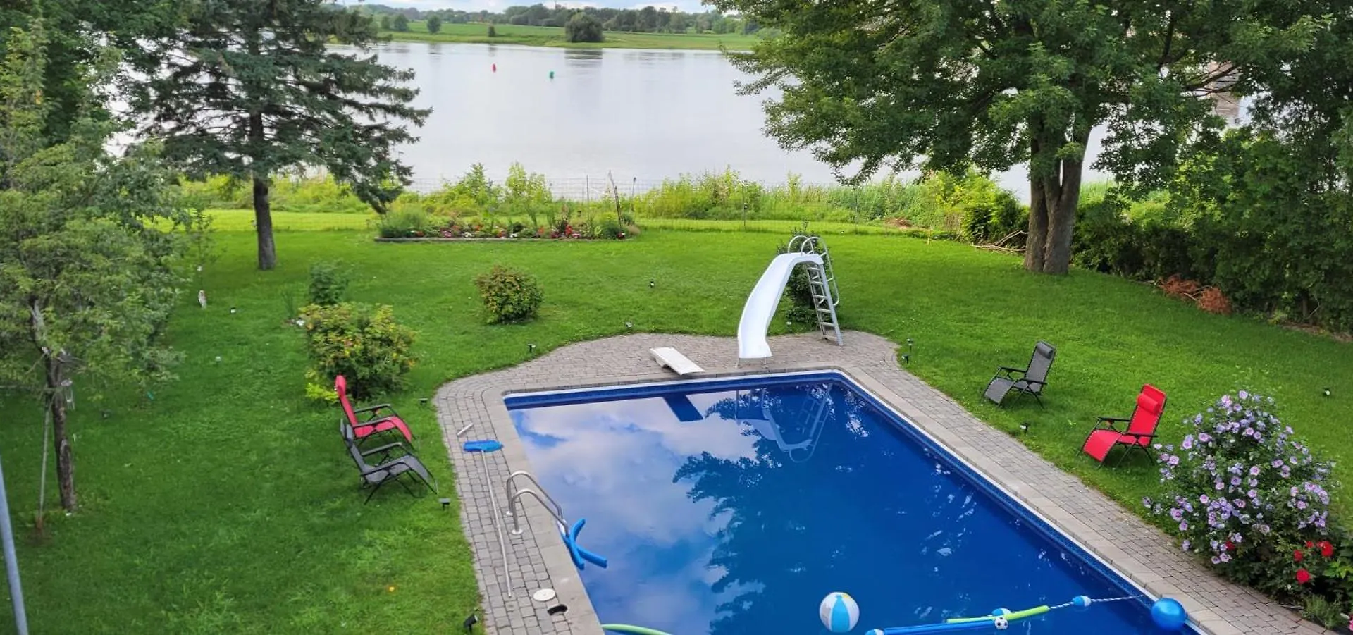 Villa Delrose Waterfront Montreal